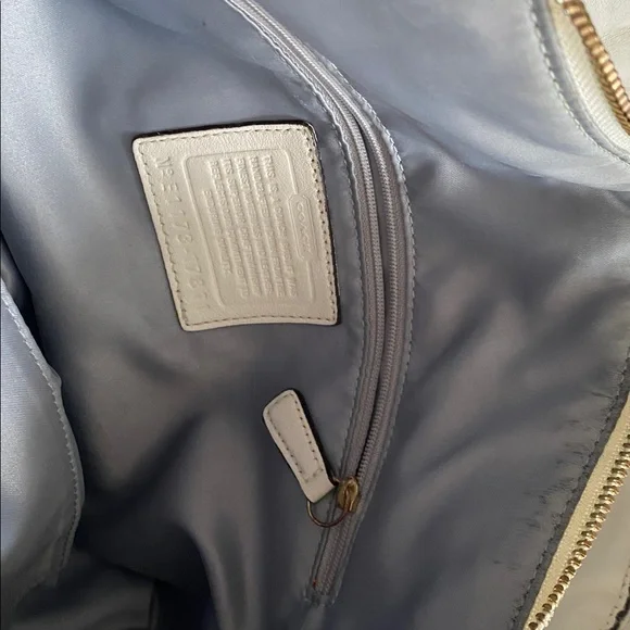 Coach Shoulder Bag - Picture 16 of 16